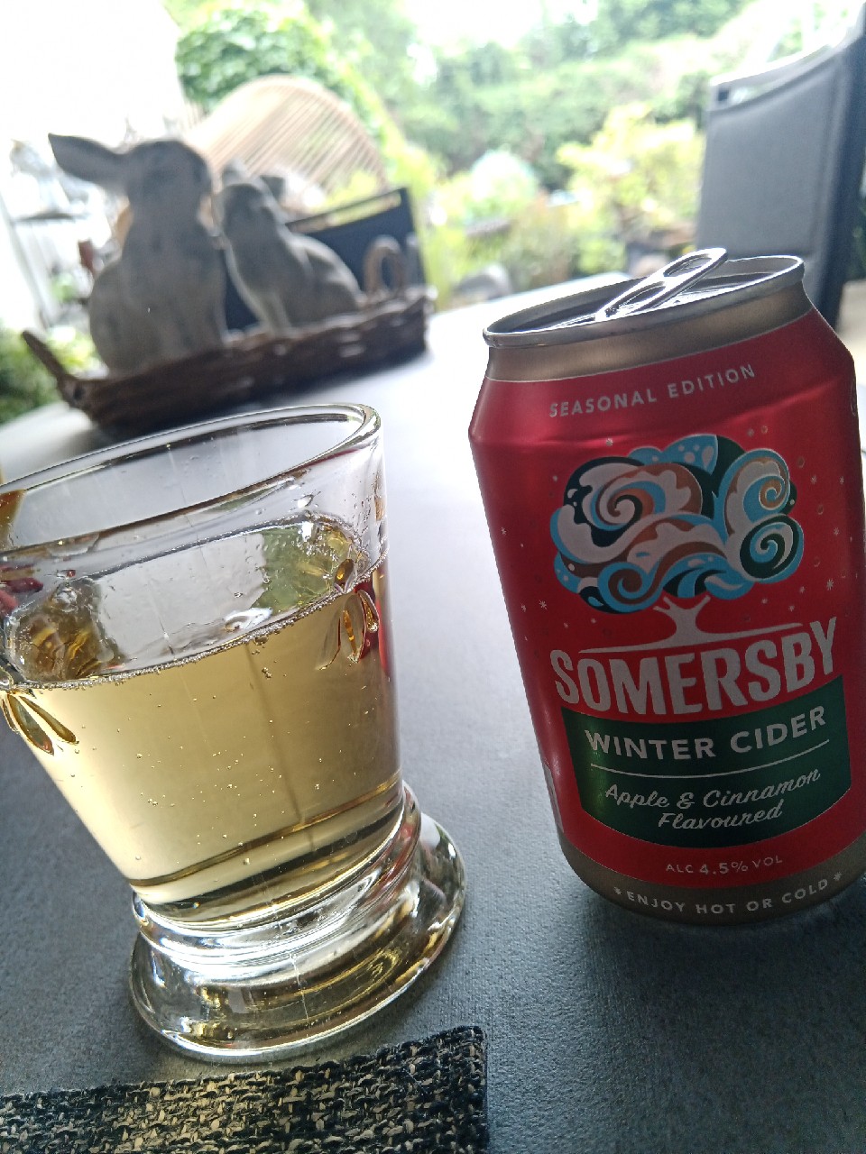 Somersby Apple & Cinnamon Winter Cider, Denmark