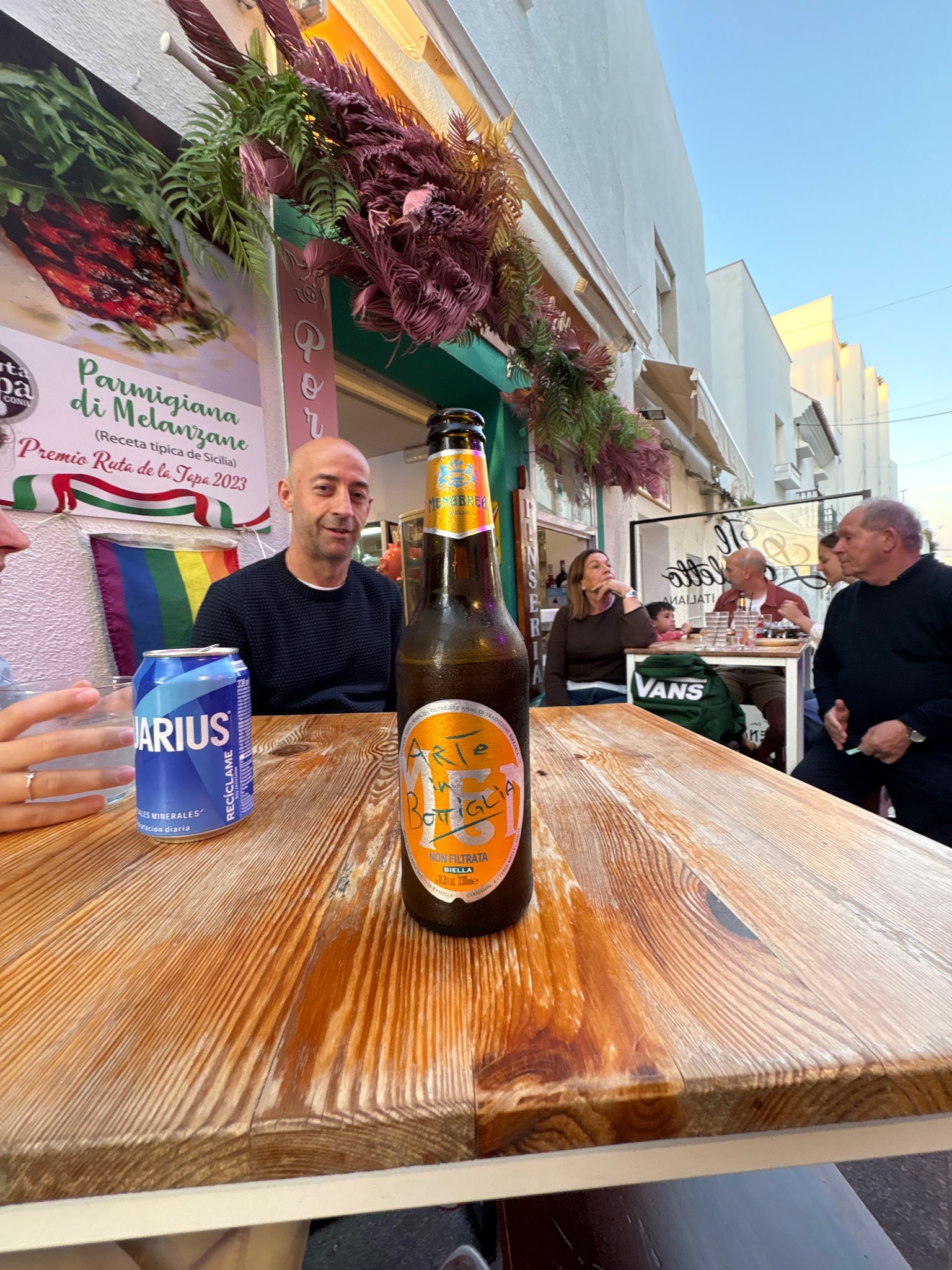 Arte In Bottiglia, Italy