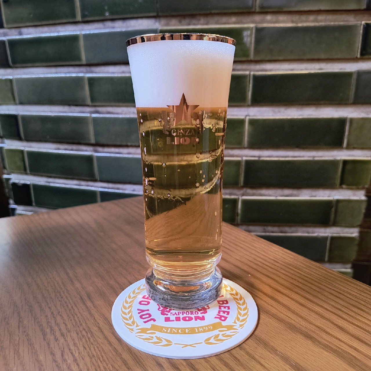 Sapporo The Perfect Black Label, Japan