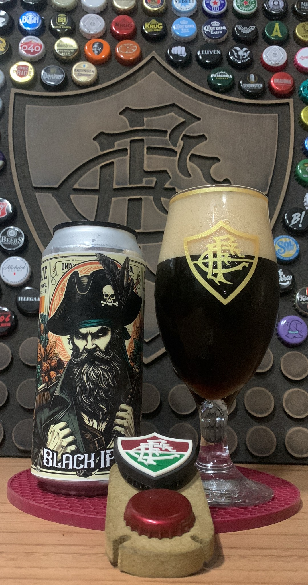 A Lâmina Dark do Capitão - Black IPA, Brazil