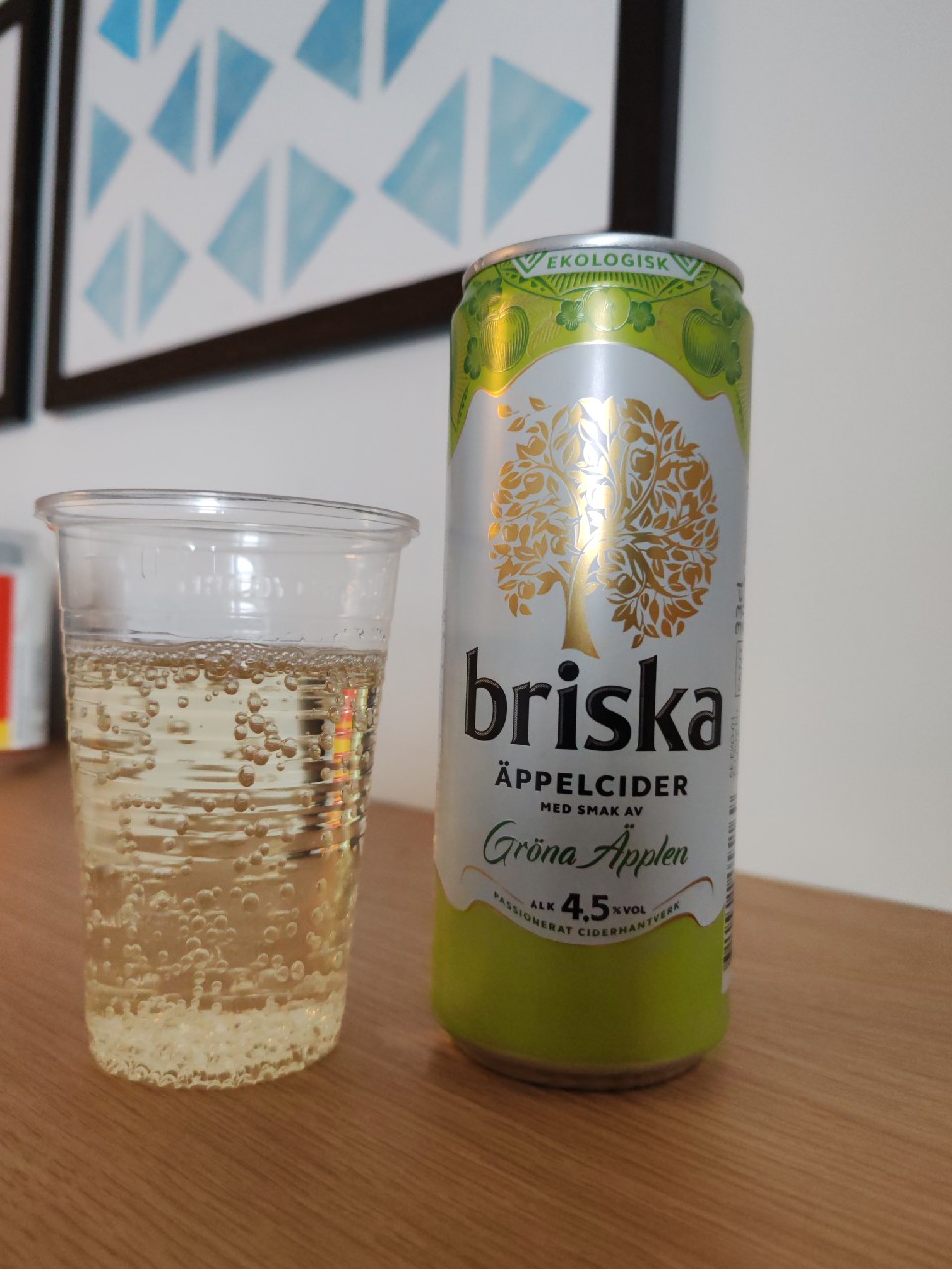 Briska äppelcider med smak av gröna äpplen, Sweden