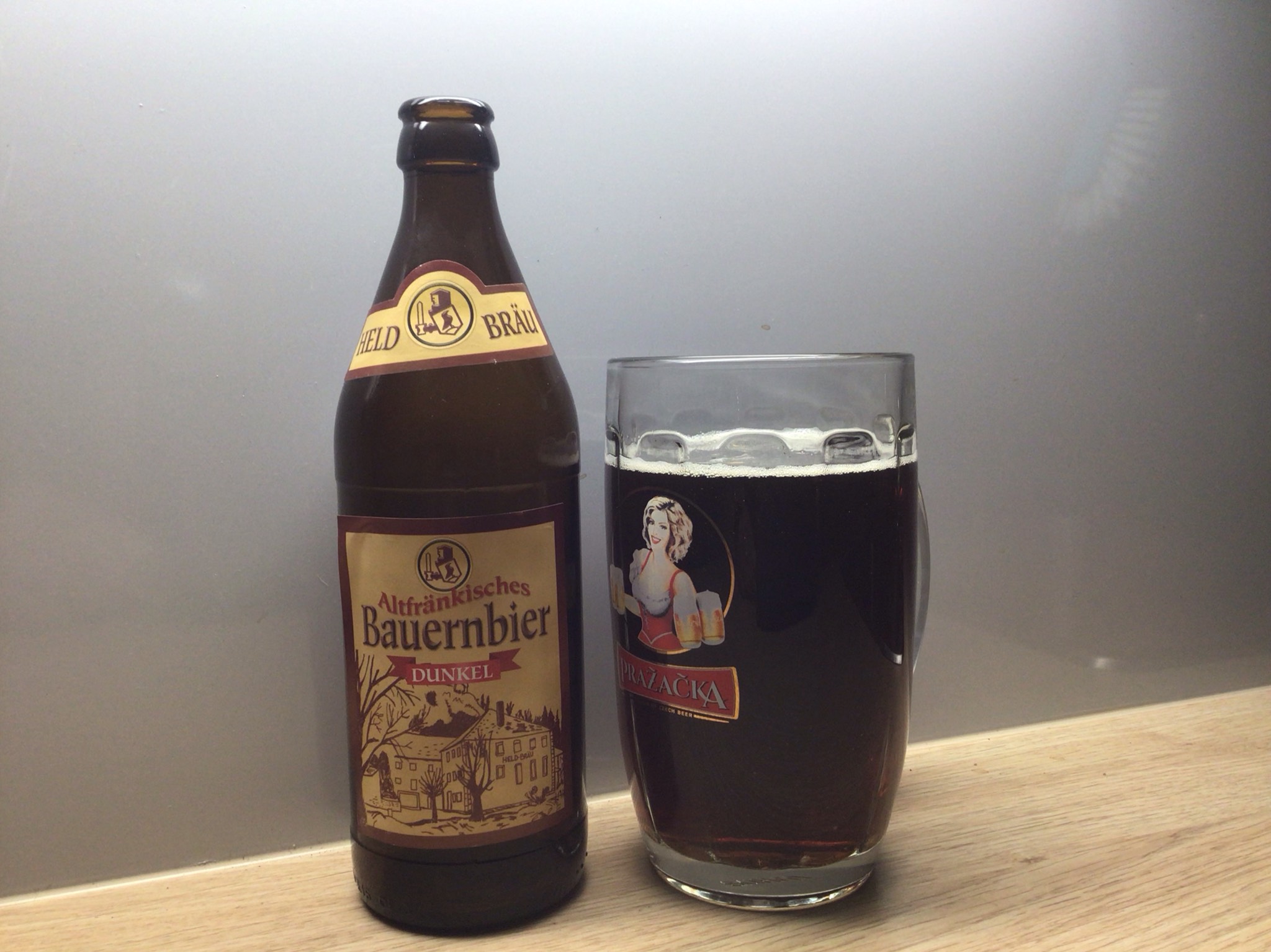 Altfränkisches Bauernbier Dunkel, Held Bräu