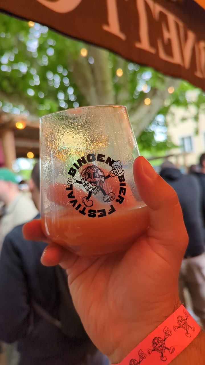 Chonker the fourth, Romania