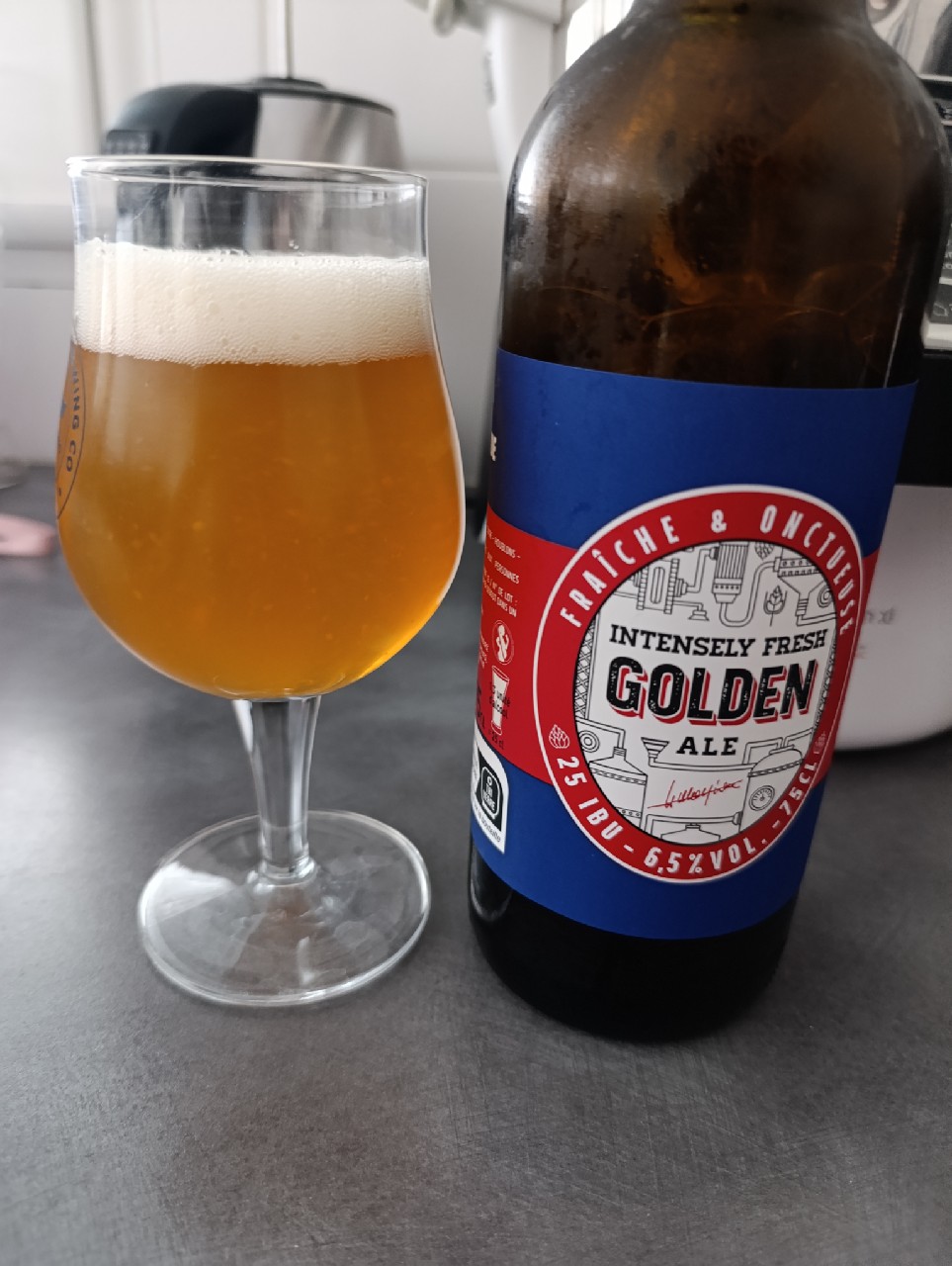 Intensely Fresh Golden Ale, La Collective Du Houblon (Casino)
