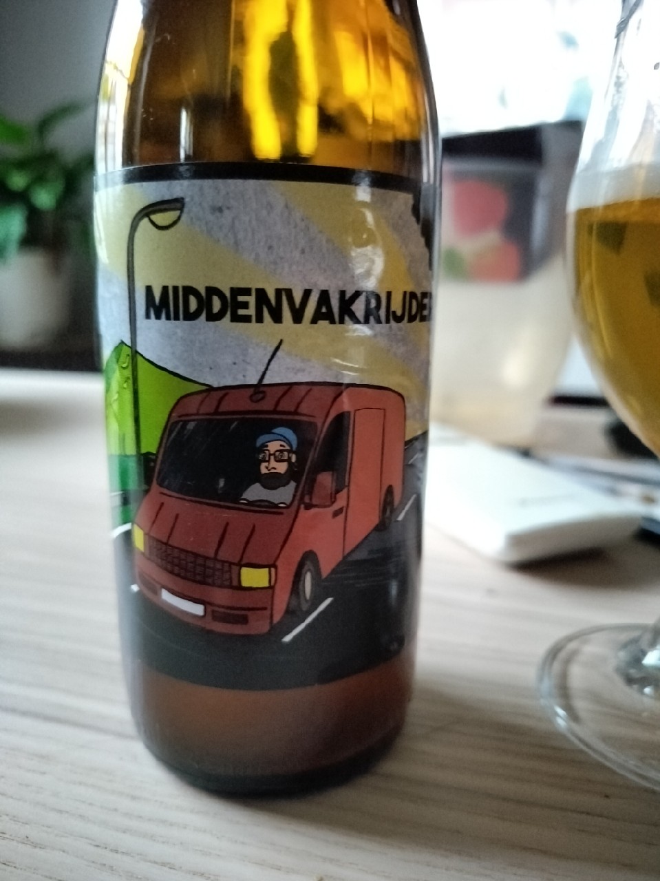 Middenvakrijder, Brouwerij Hedonis