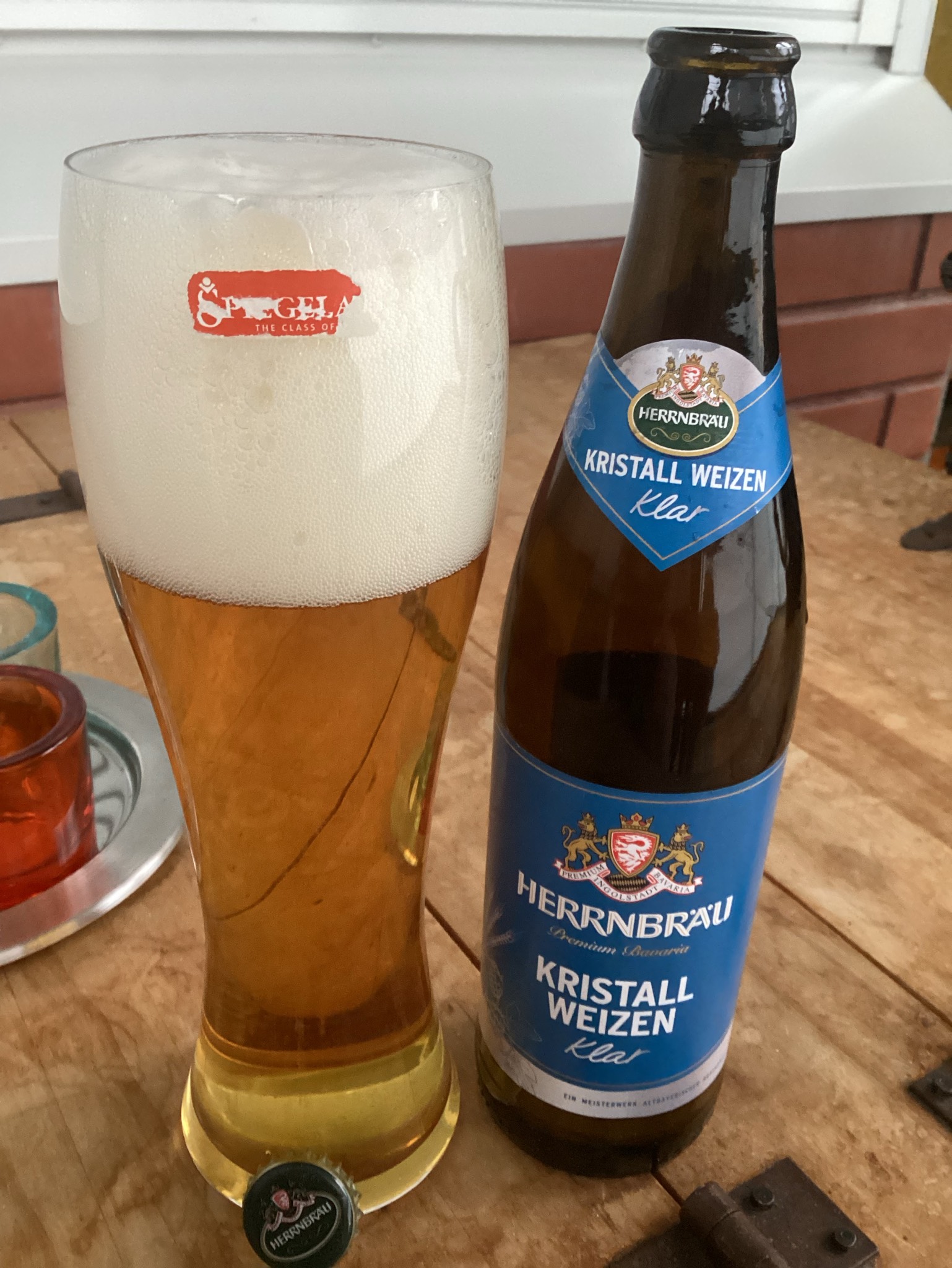Herrnbräu Kristal Weizen, Hebenbräu GmbH