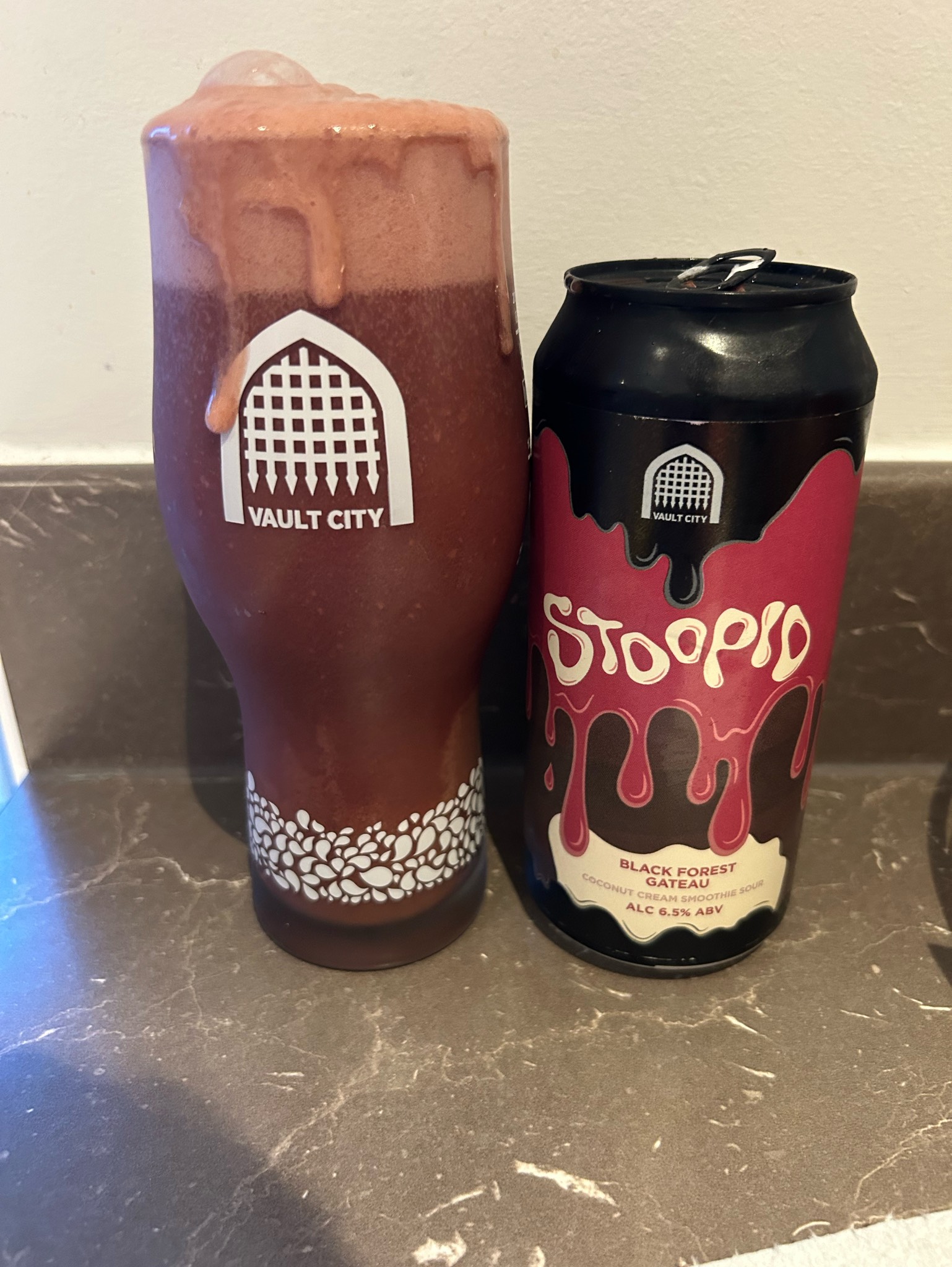 Stoopid: Black Forest Gateau, Scotland