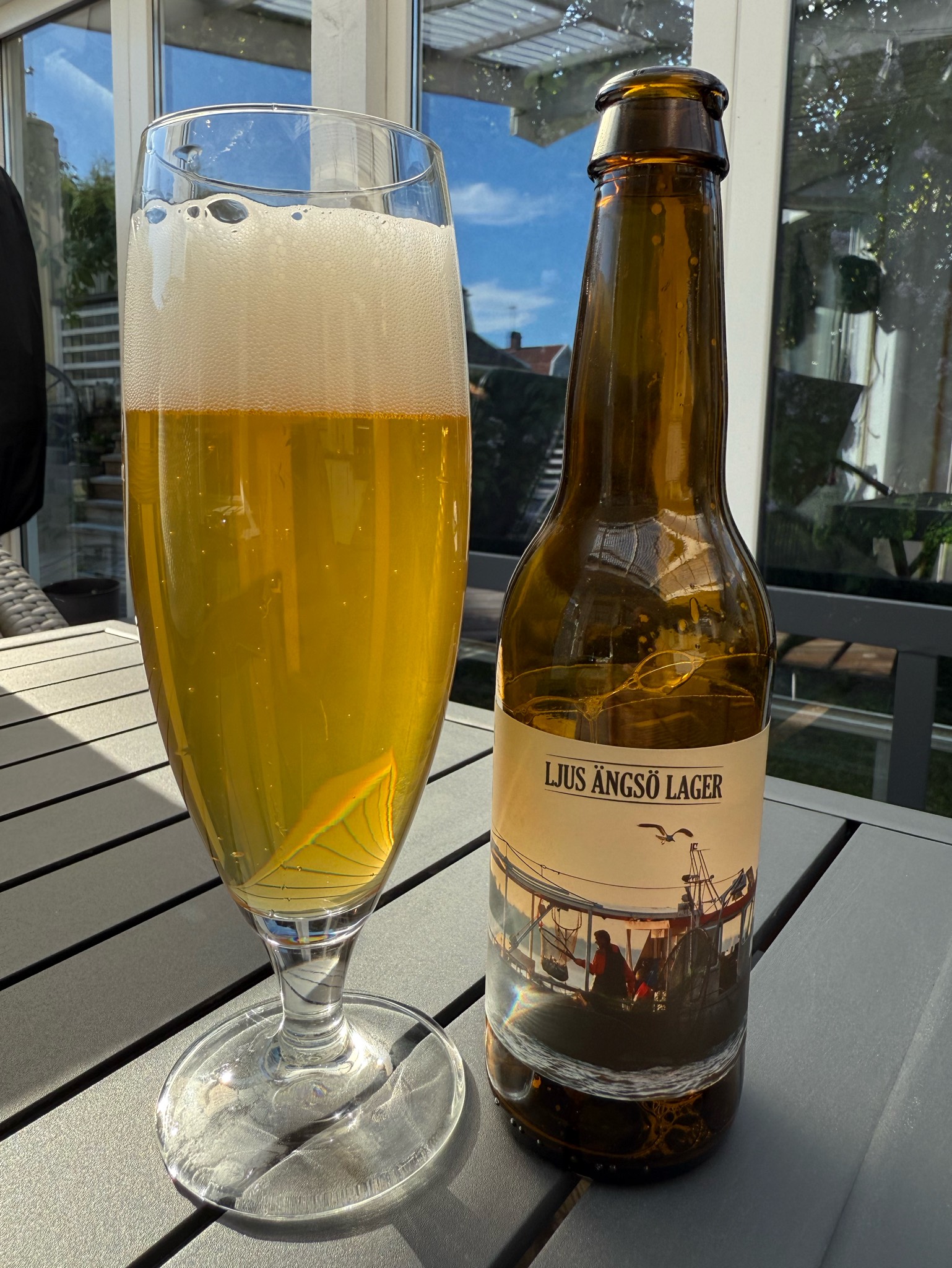 ljus ängsö lager, Sweden