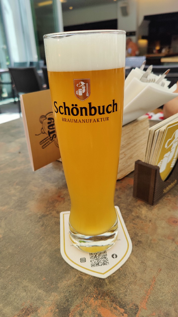 Schönbuch Hefeweizen Hell, Germany