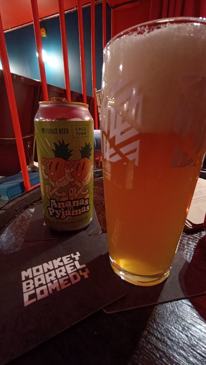 Ananas in Pyjamas, Scotland