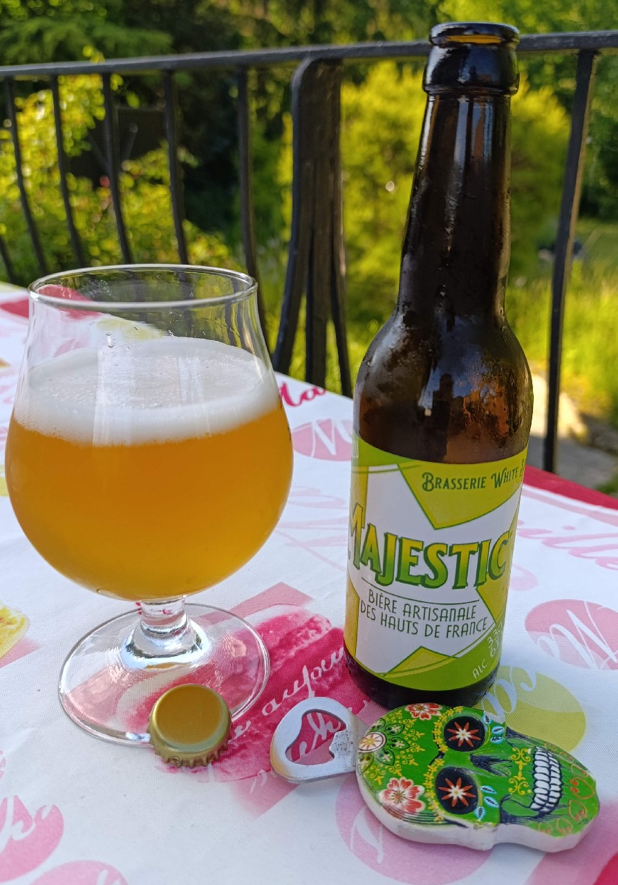Majestic Saison Yuzu, Brasserie White Star