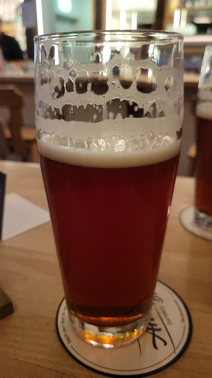 Ahörnla Rot, Ahörnla