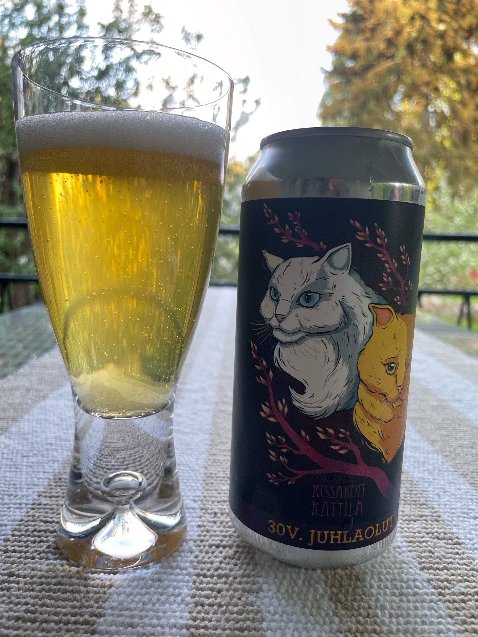 Kissakoti Kattila 30v. Juhlaolut, Finland