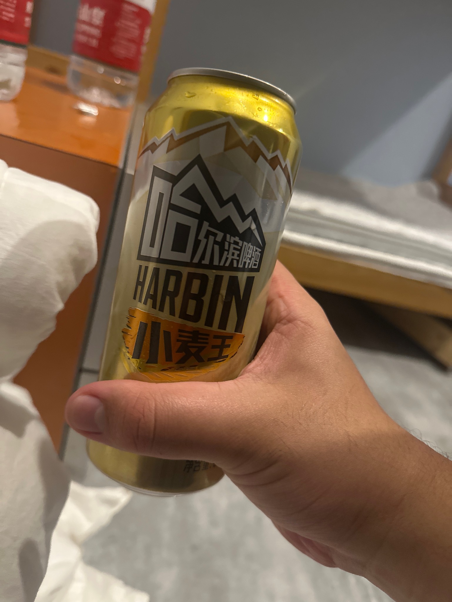 Harbin Xiǎomài Wáng / Harbin 小麦王, Harbin Beer / Harbin Brewing / 哈尔滨啤酒