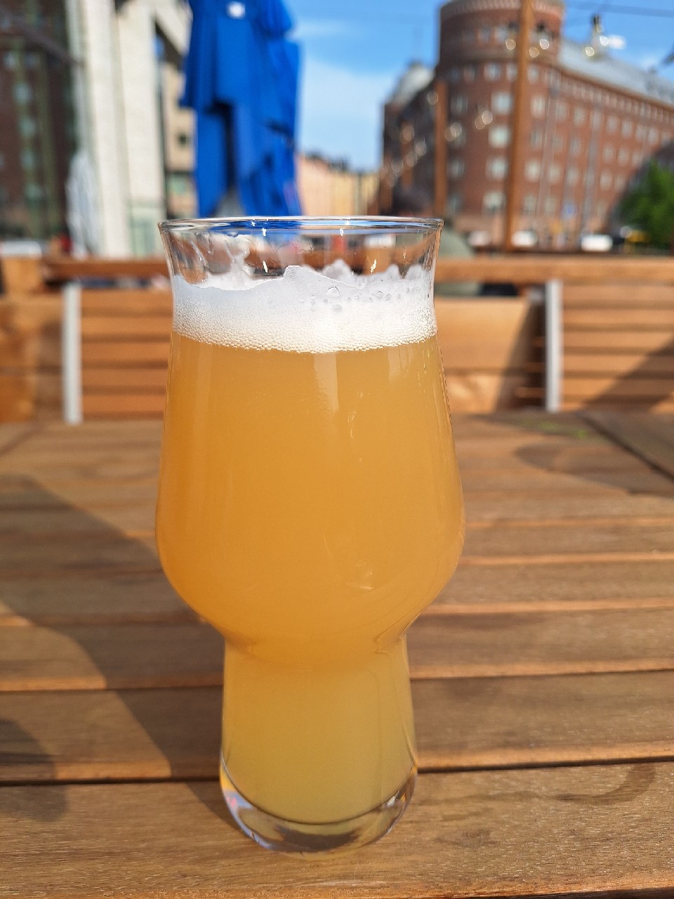 Humming Error, Wales