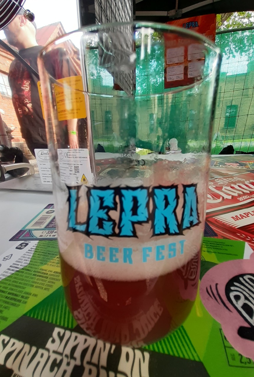 Queen Of Graceland, Hungary