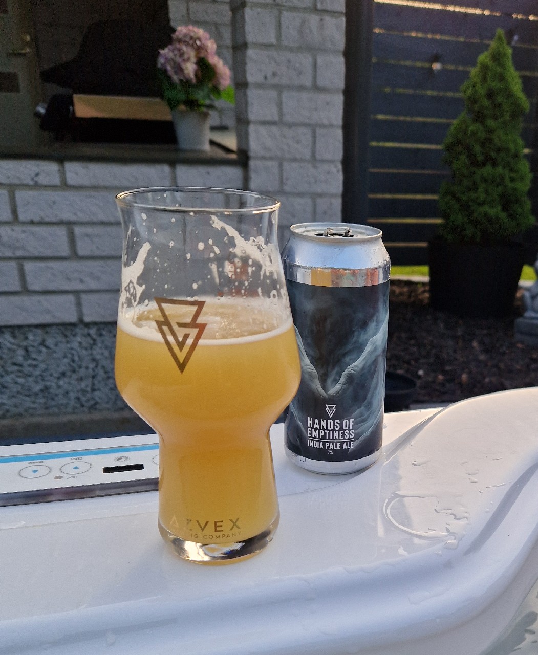 Hands of Emptiness, England