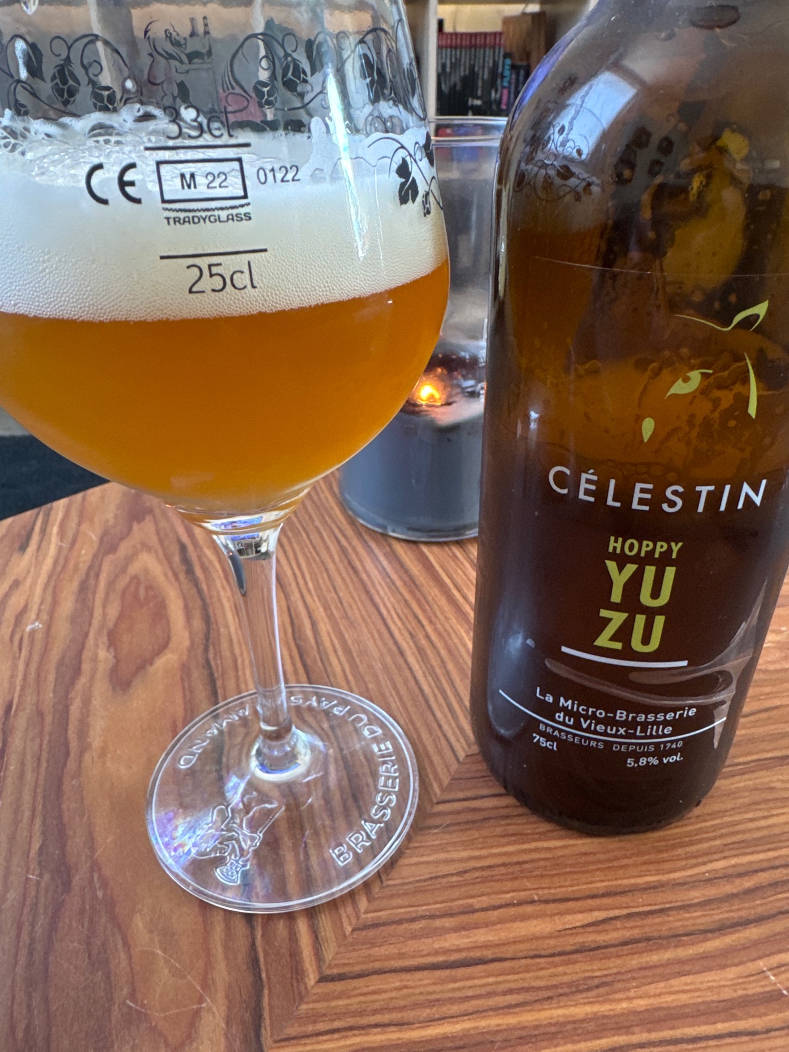 Célestin Hoppy Yuzu, Célestin - La Micro-Brasserie Du Vieux-Lille
