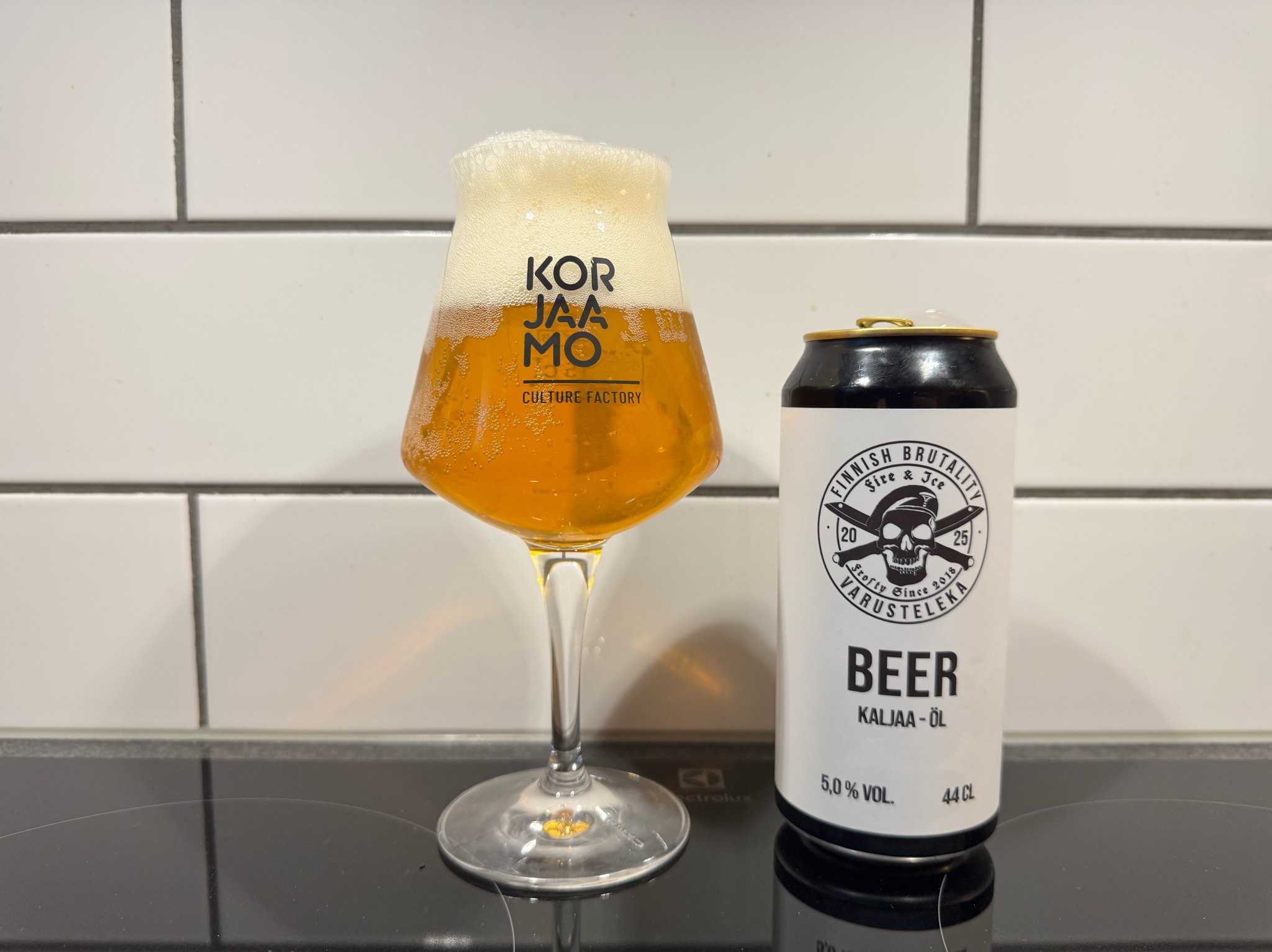 Varusteleka Kaljaa, Finland