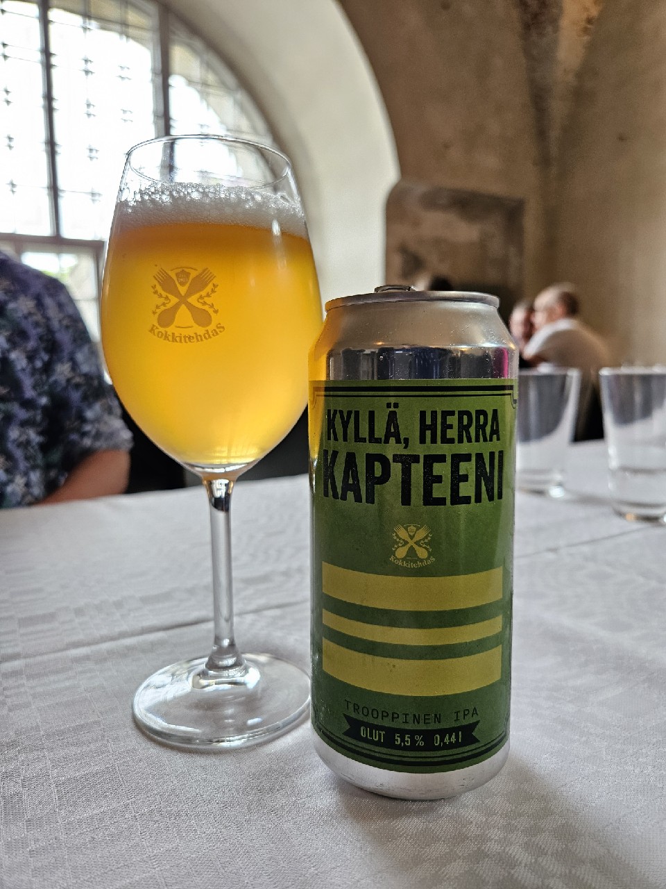 Kyllä, Herra Kapteeni, Finland