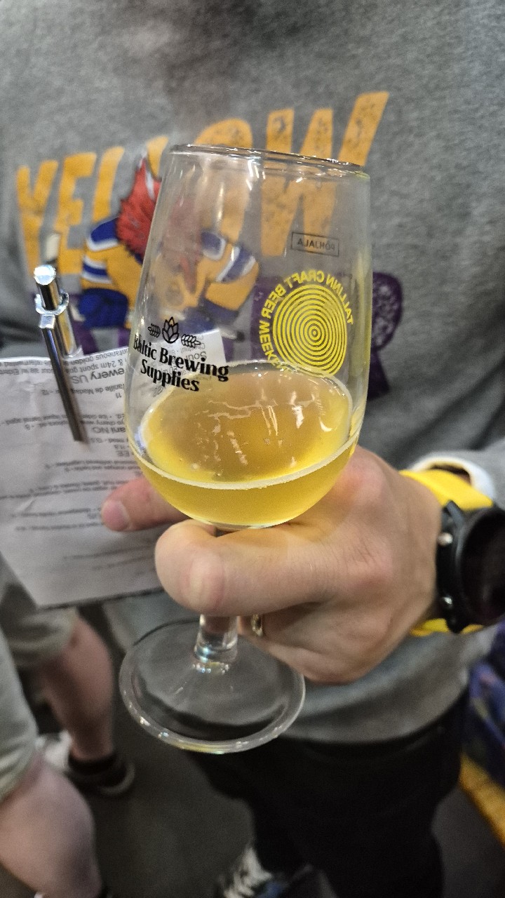 rum glazed pineapple, Latvia