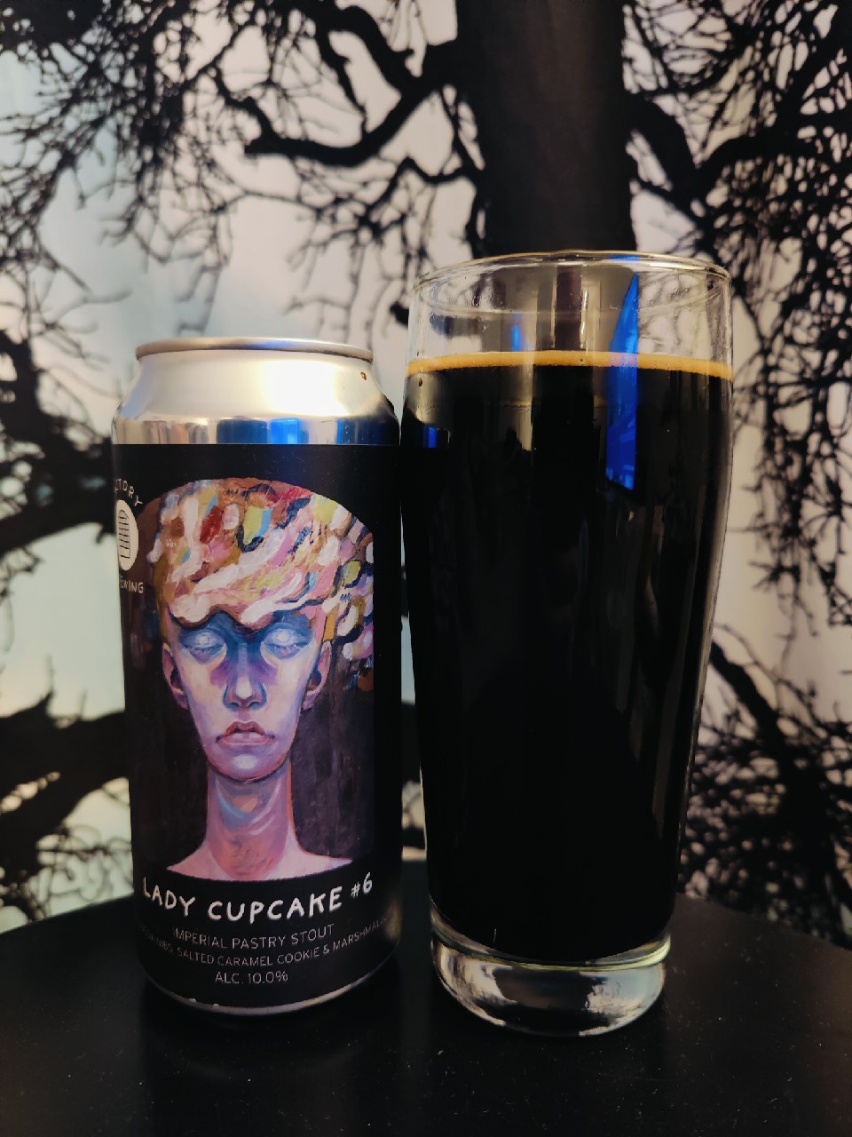 Lady Cupcake #6 (Cocoa Nibs, Salted Caramel Cookie & Marshmallow), Finland