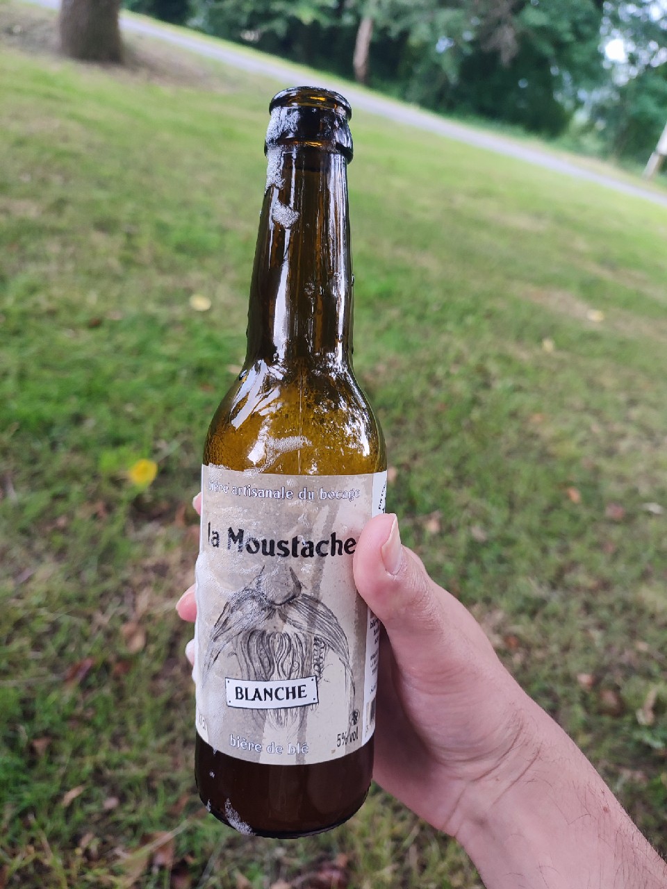 La Moustache Blanche, Brasserie Des Forges (La Moustache)