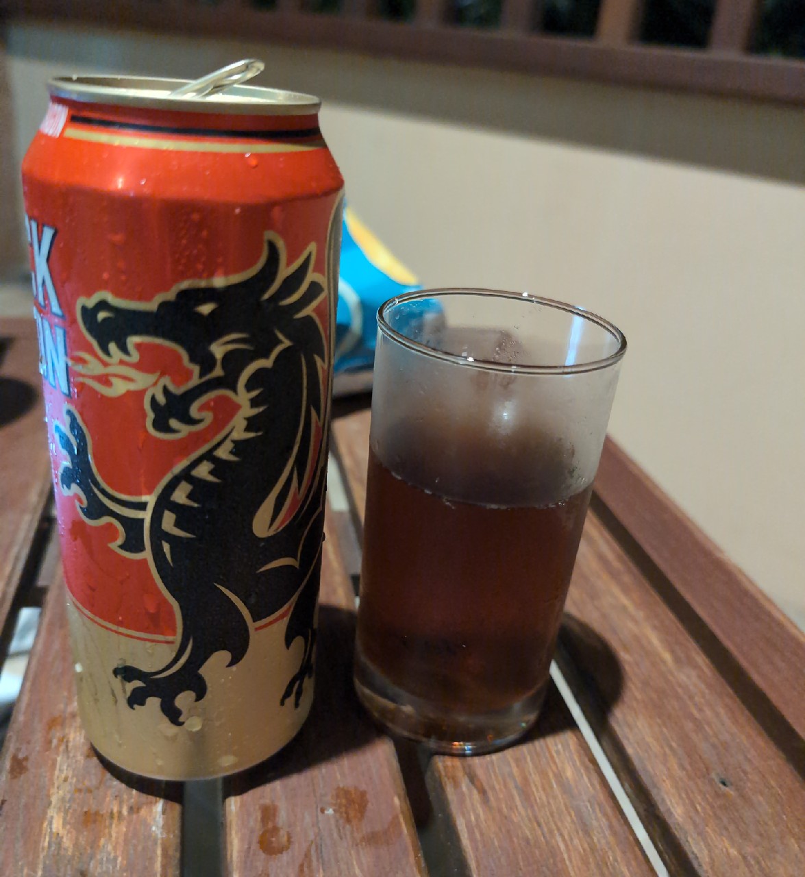 Black Dragon Celtic Amber, Cosmos Brewery (Thai Beverages)