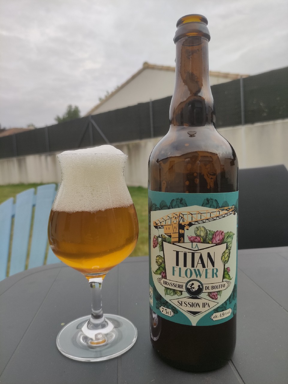 La Titan flower, France