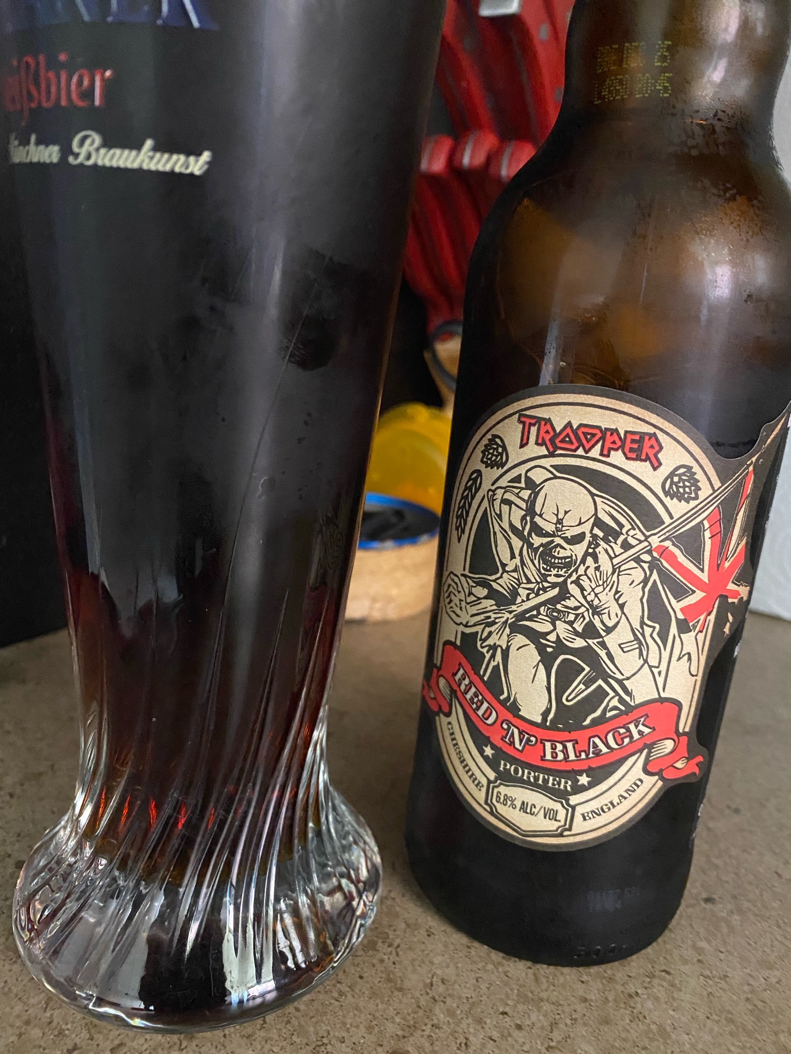 Trooper: Red 'N' Black Porter, England