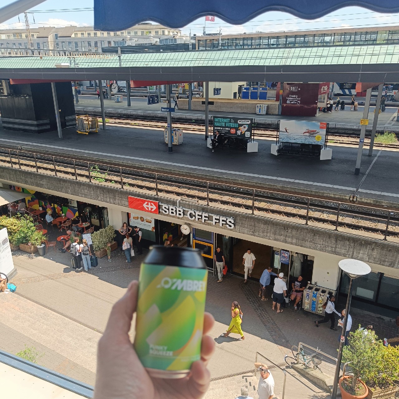 Funky Squeeze, Ombrey