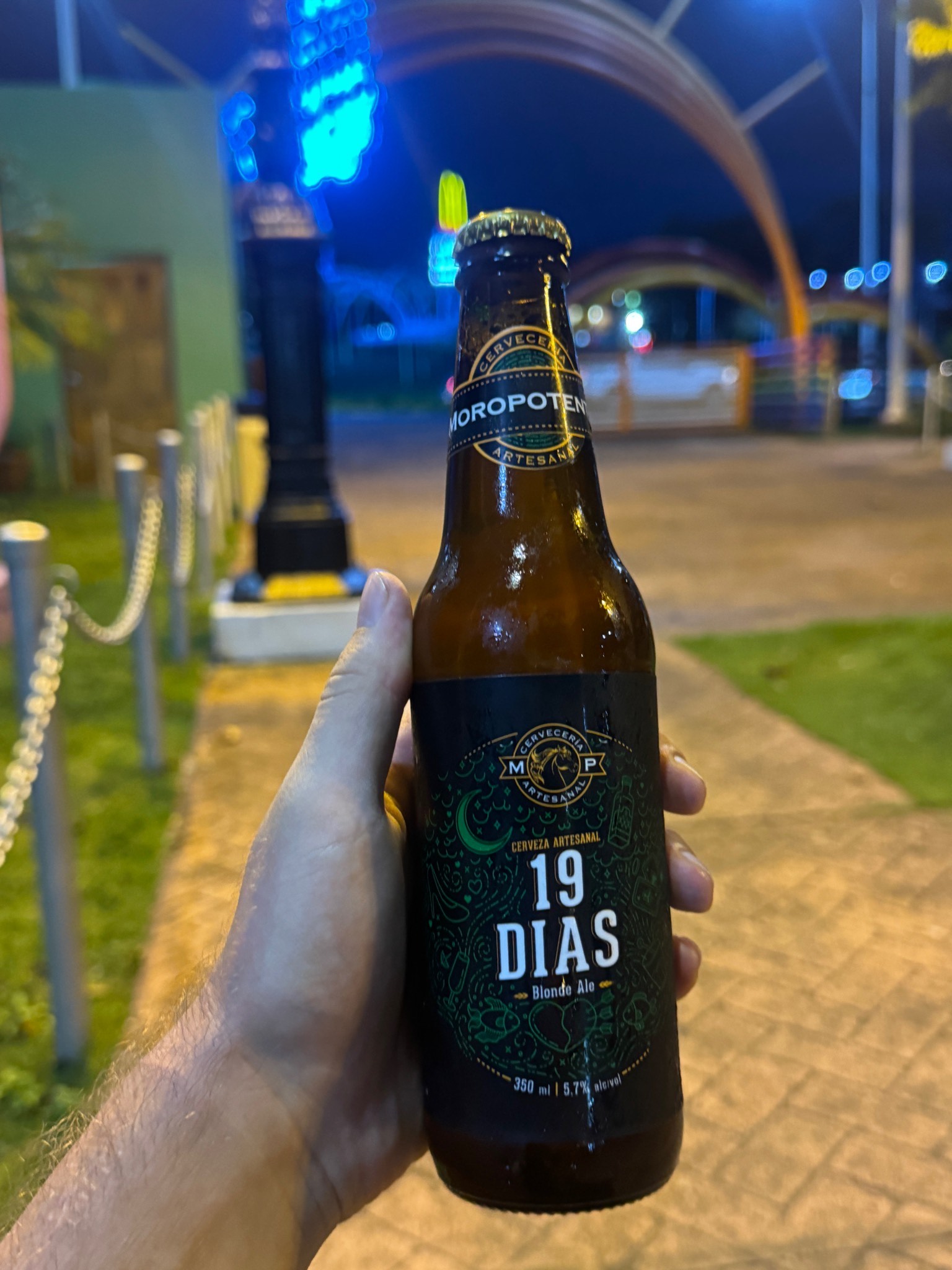 19 Dias, Compañia Cervecera de Moropotente