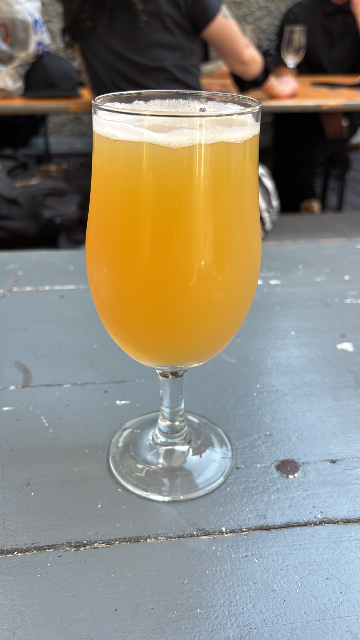 All That Glitters, Spain