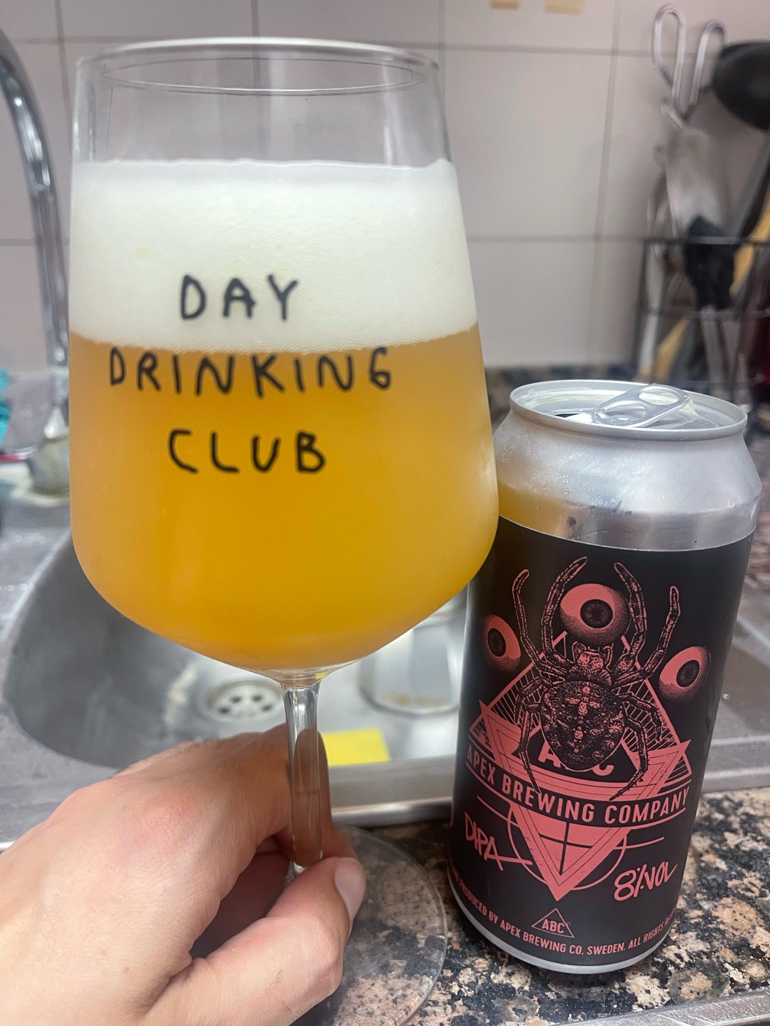 Oculus dipa, Sweden