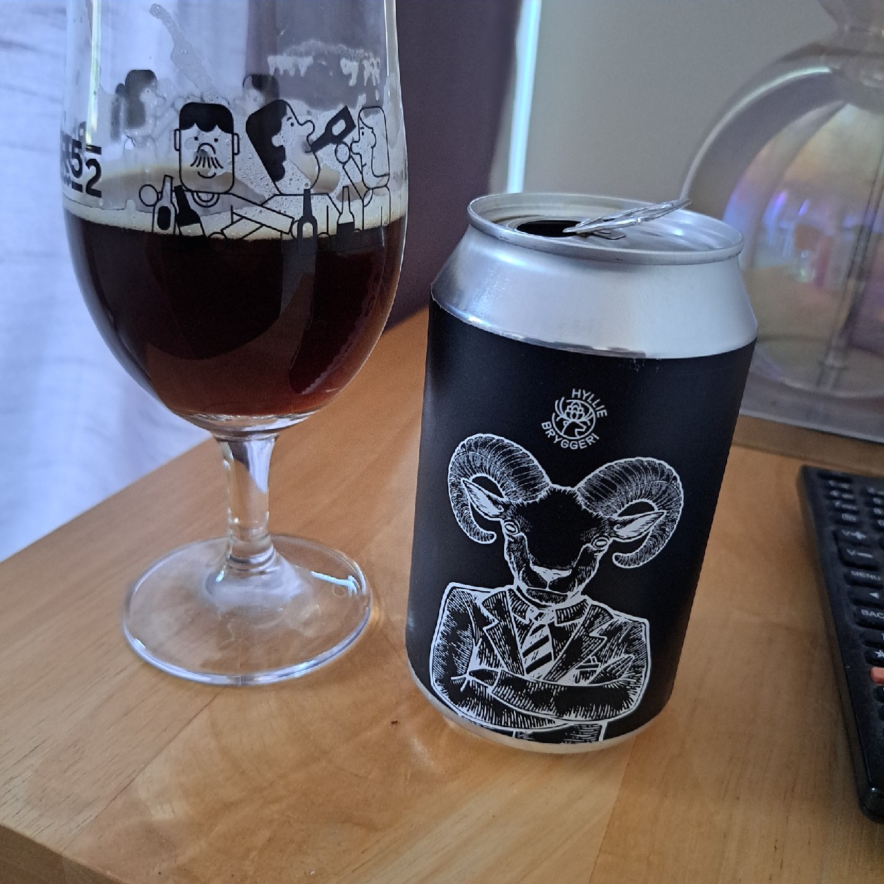 Obsidian Owl, Sweden