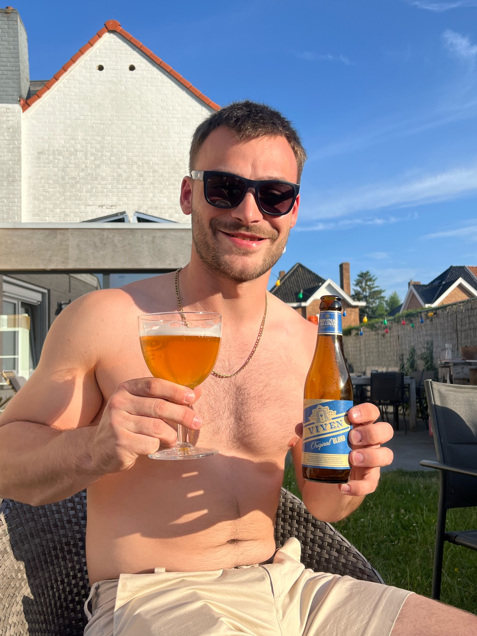 Viven Blond, Belgium