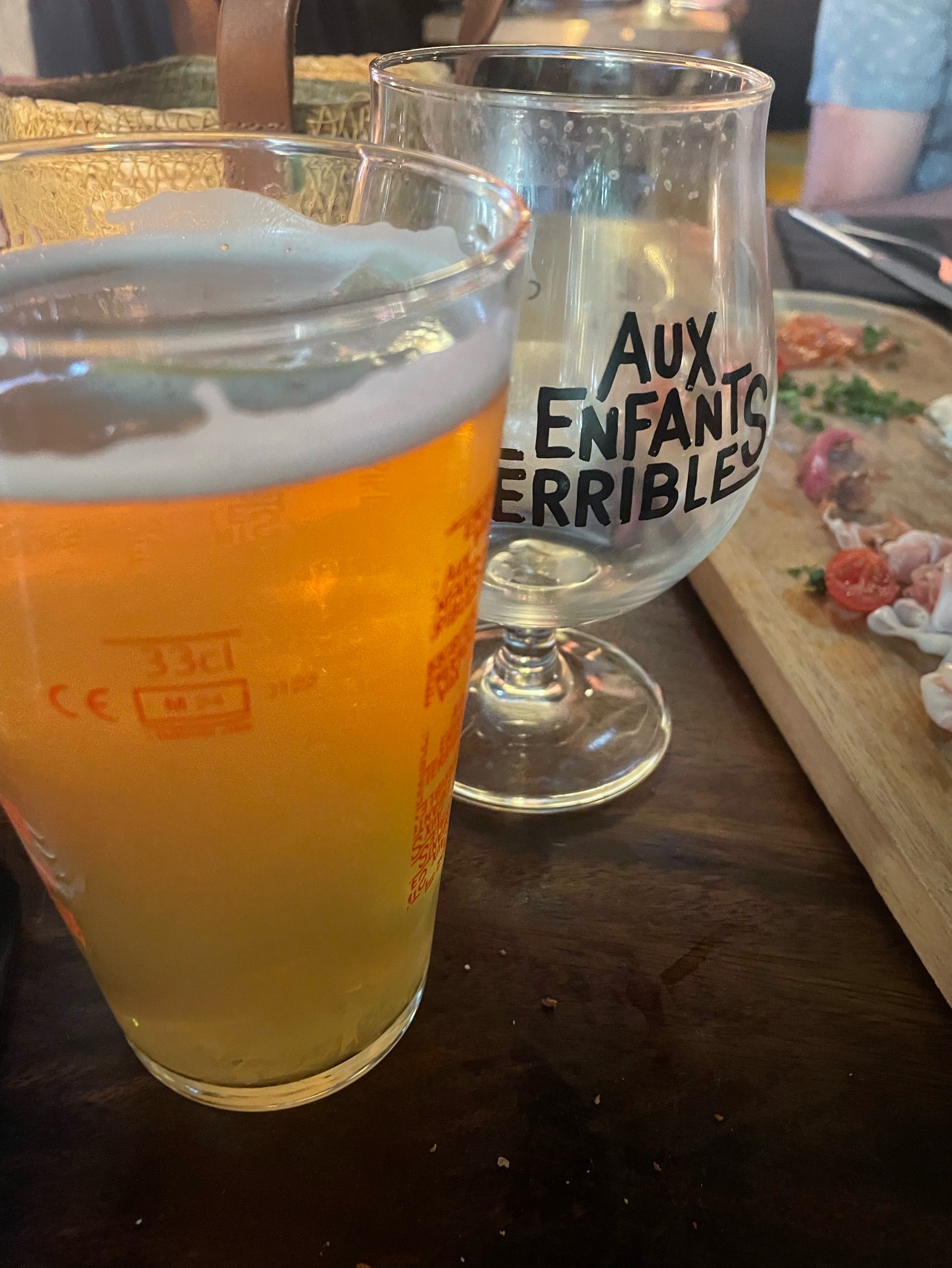 White Summer, Aux Enfants Terribles