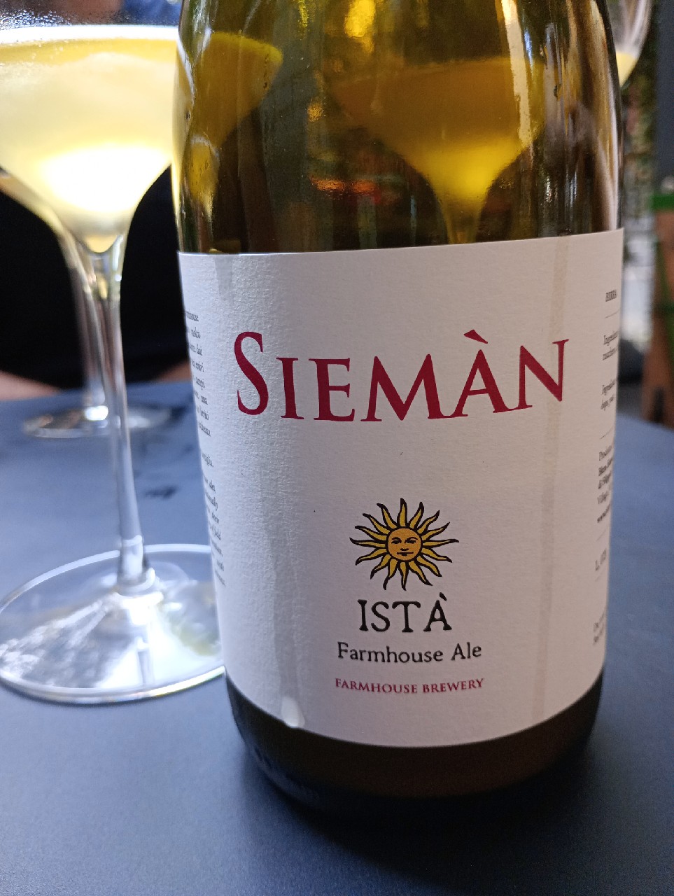Istà, Siemàn