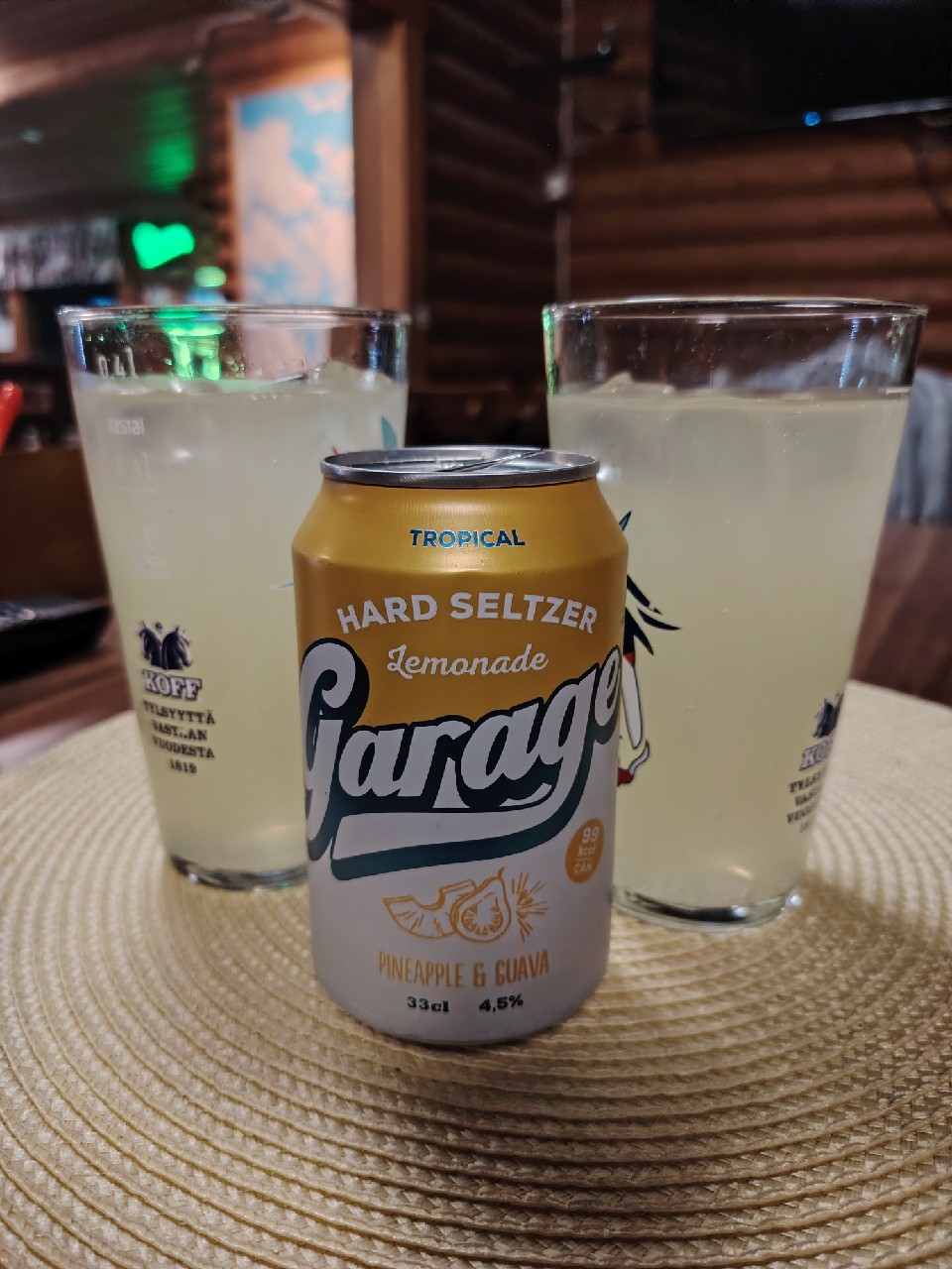 Garage Hard Seltzer Lemonade Tropical, Finland