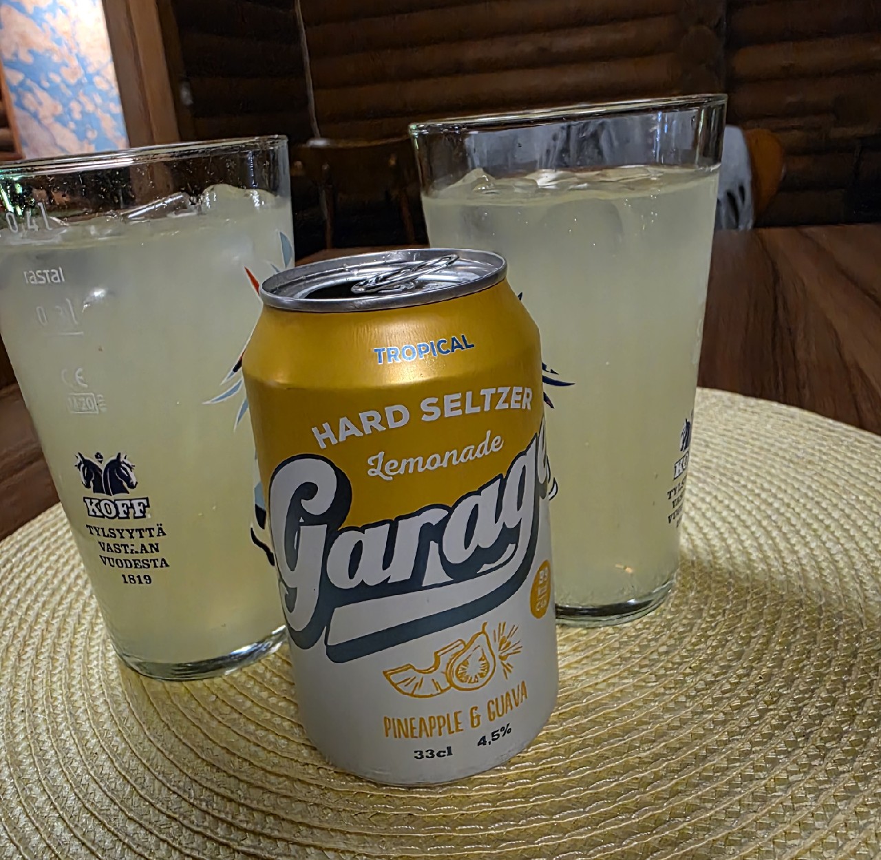 Garage Hard Seltzer Lemonade Tropical, Finland