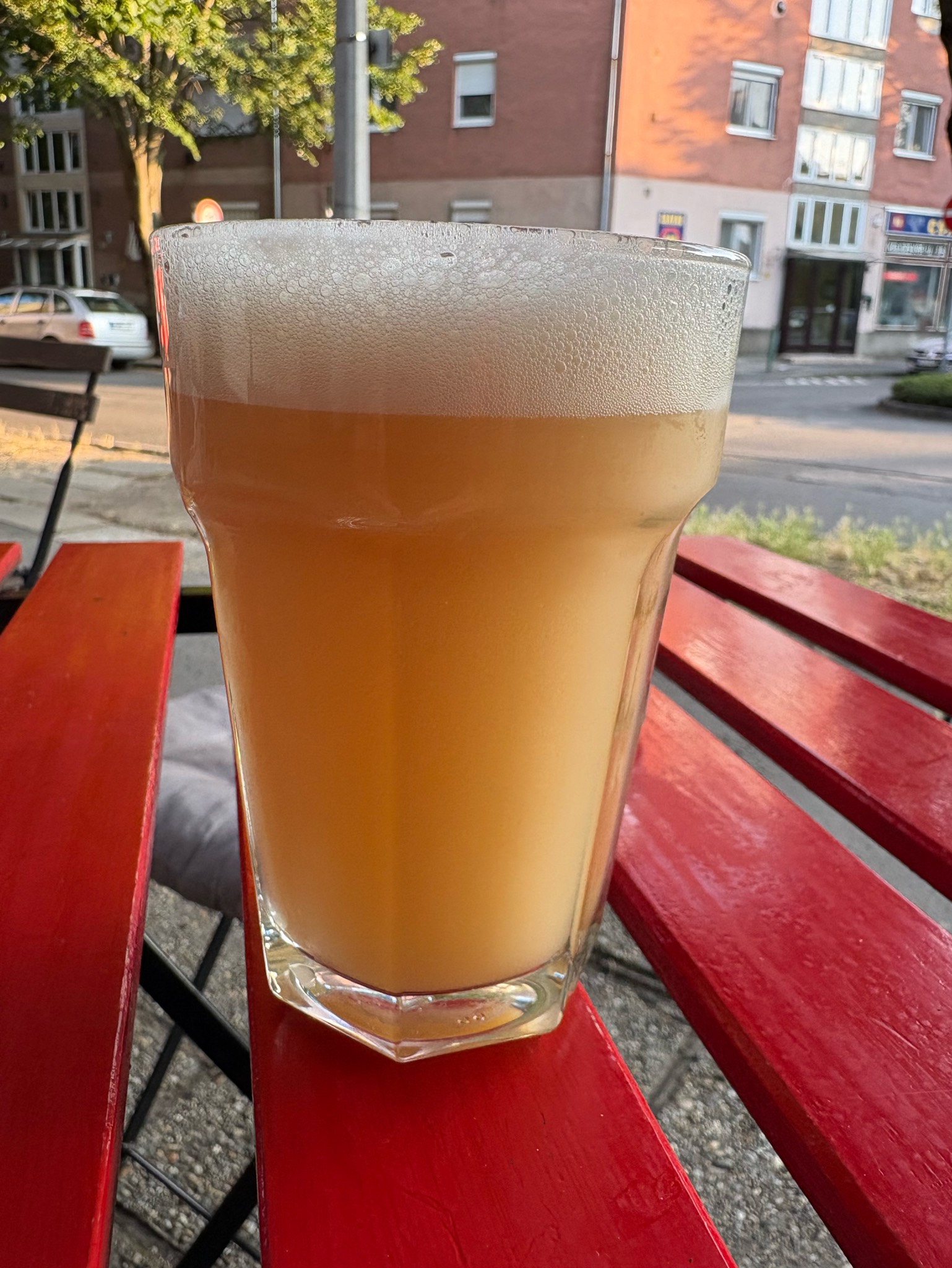 ködfelhő, Szent András Sörfőzde
