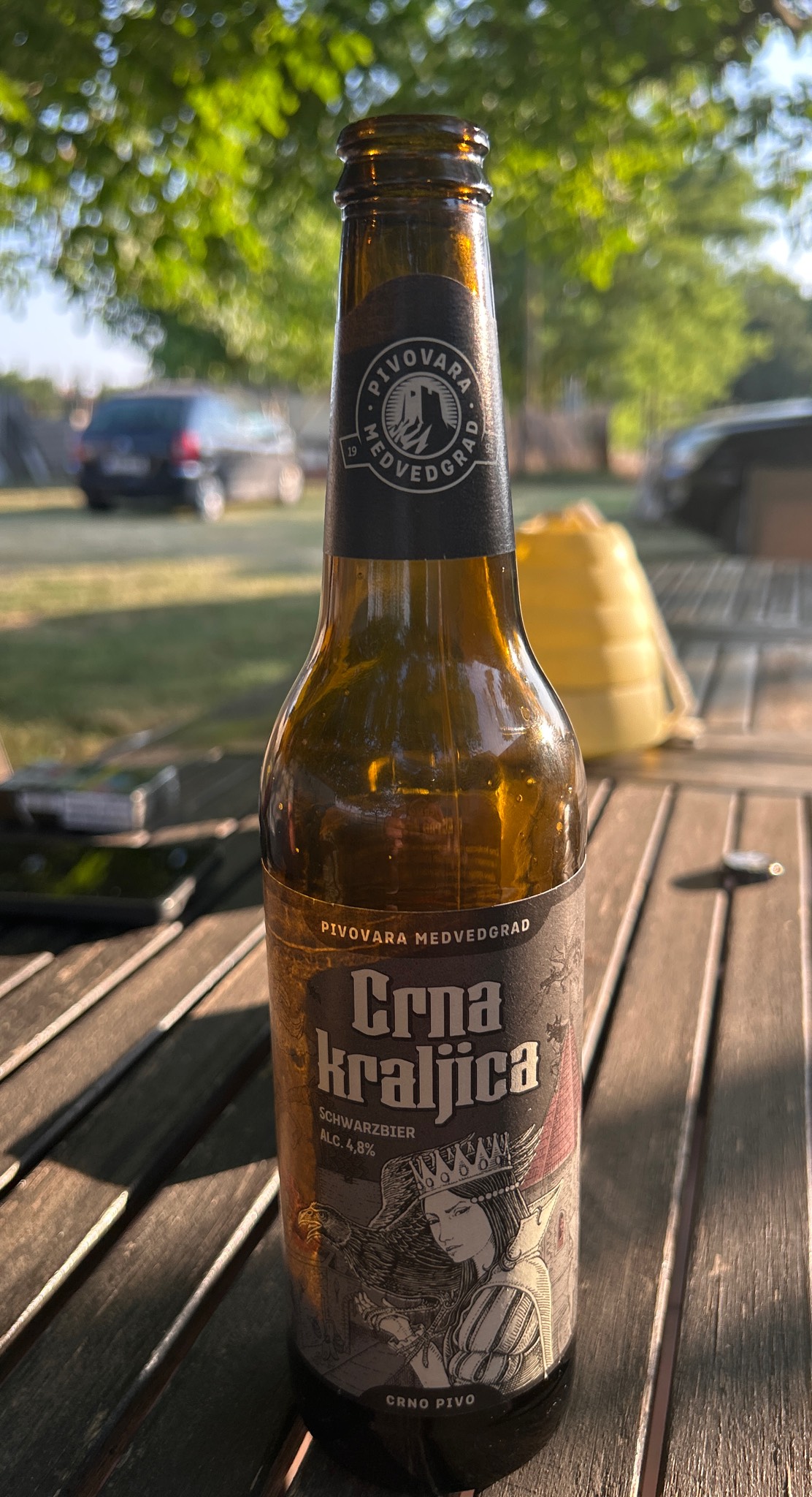 Crna Kraljica, Croatia