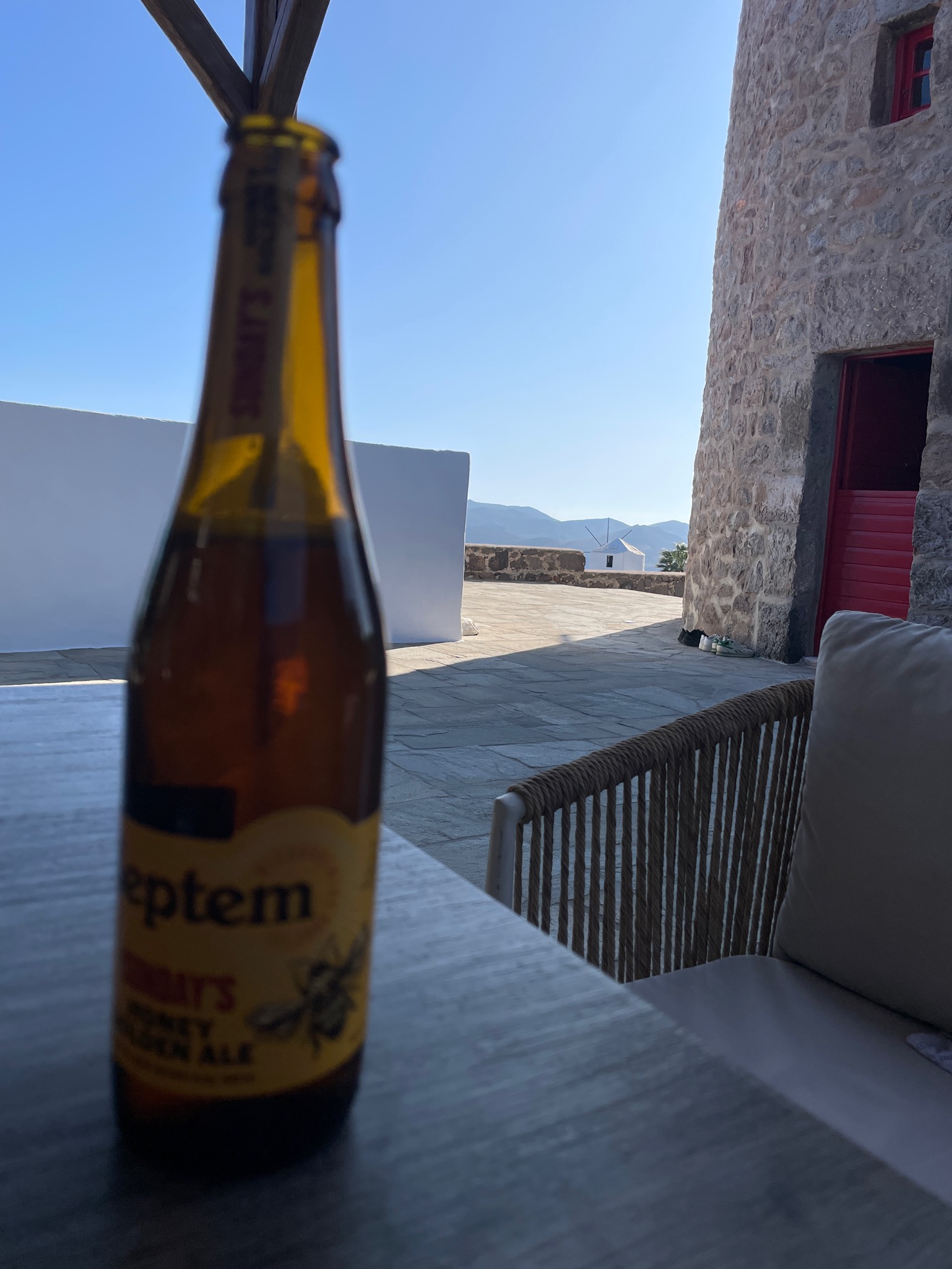 Sunday's Honey Golden Ale, Greece