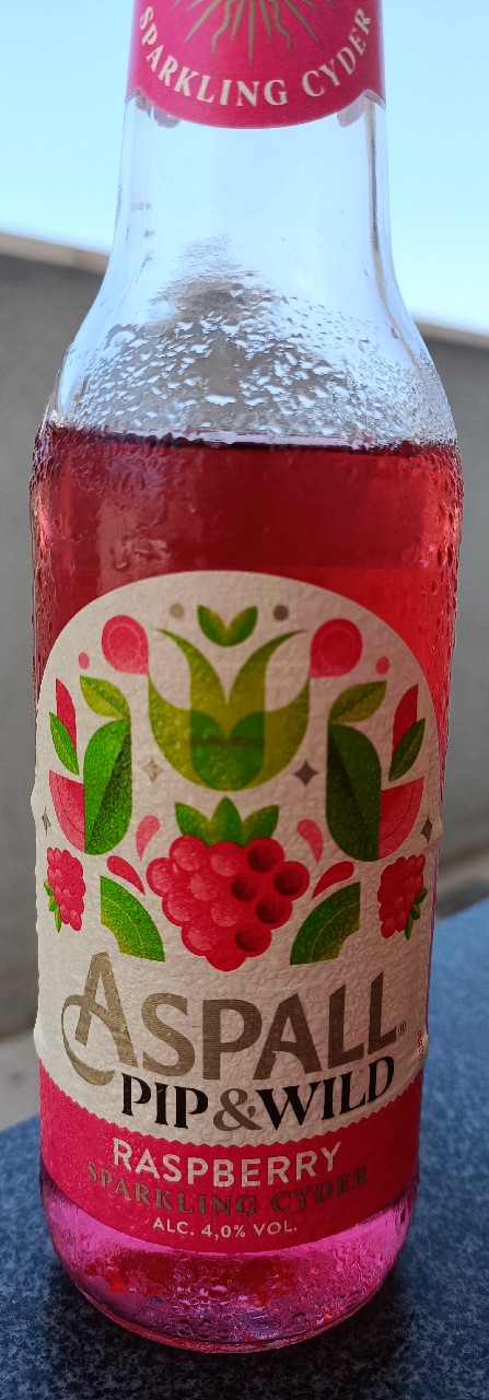 pip & wild rasberry, England