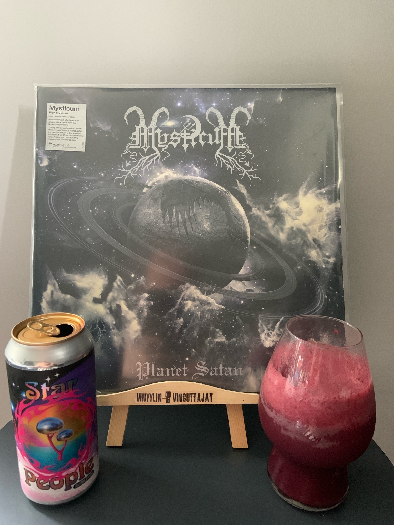 Star People (PULP), Sweden