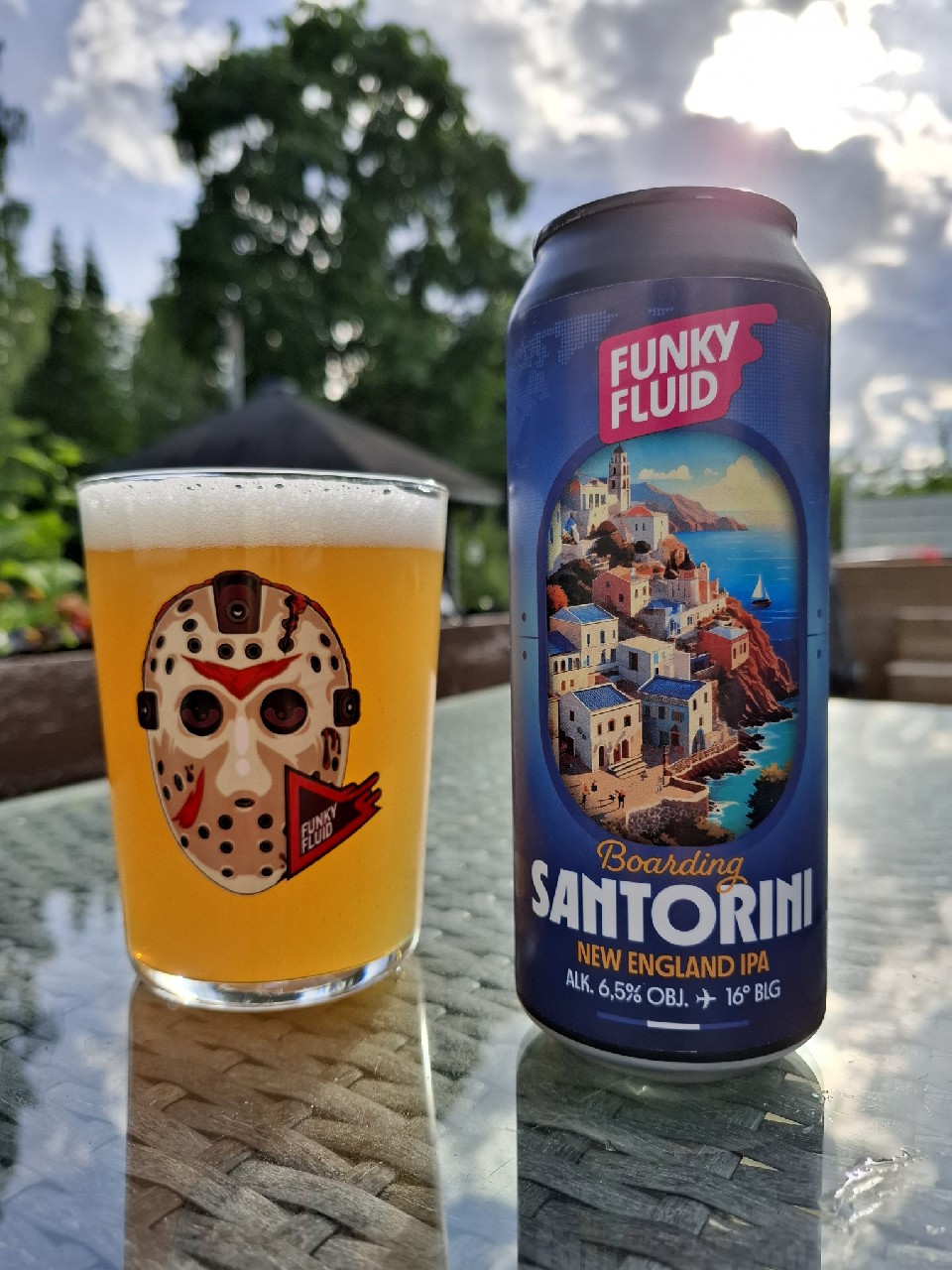 Boarding: Santorini, Poland