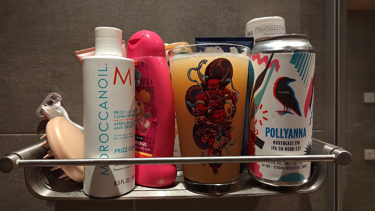 Pollyanna Wild Northeast IPA, 2 Crows Brewing Co.