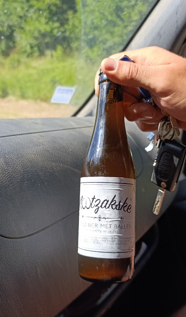 Klootzakske Blond, Klootzakske