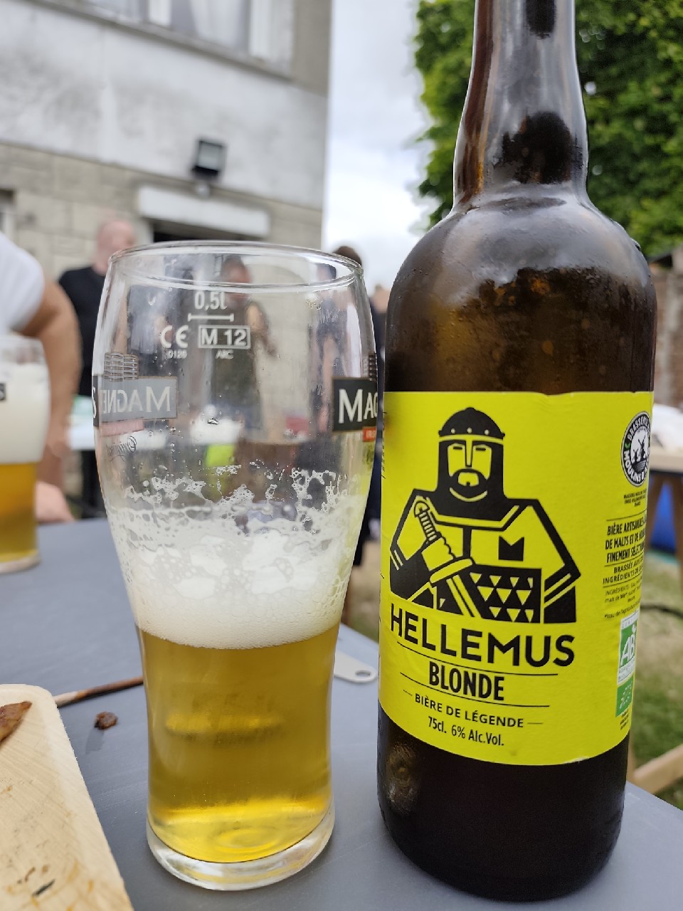 Hellemus Blonde, France