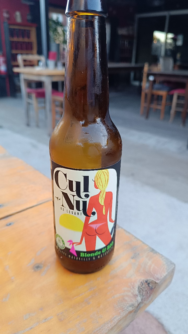 Cul Nu Au Levant, France